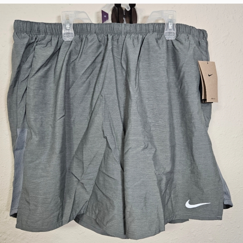Nike Challenger Men's Brief-Lined Running Shorts 2XL CZ9066-084 Smoke Grey